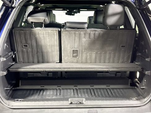 Used 2024 Toyota Sequoia Platinum AWD/4WD image 22