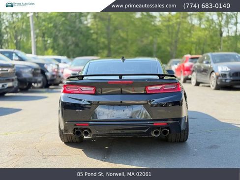 Used 2017 Chevrolet Camaro SS RWD image 8