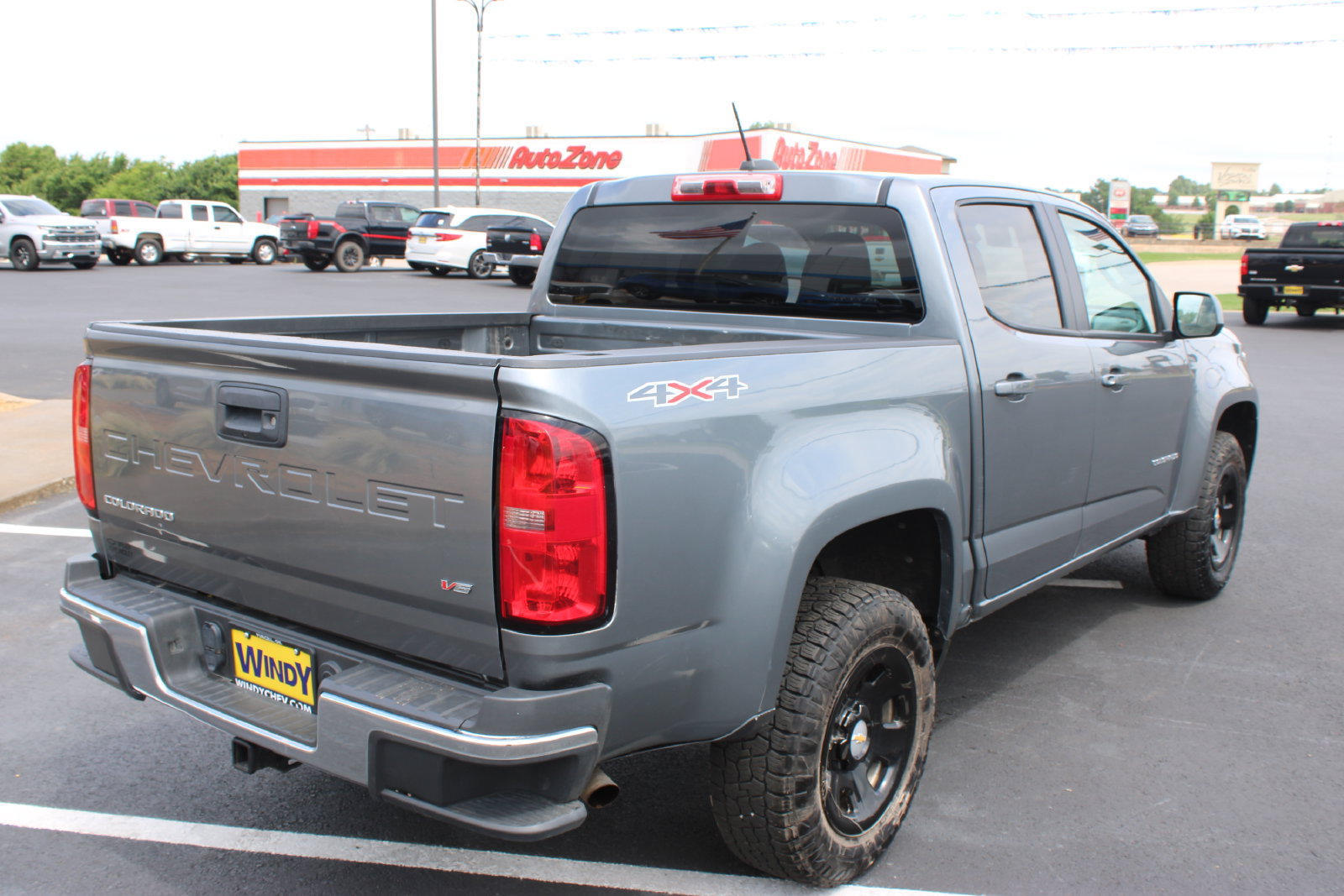 Used 2022 Chevrolet Colorado W/T AWD/4WD image 8