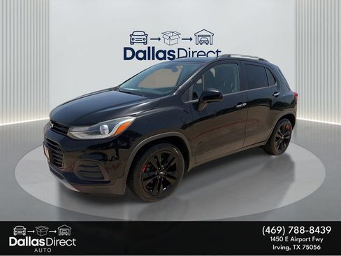 Used 2019 Chevrolet Trax LT w/ Redline Edition FWD image 1