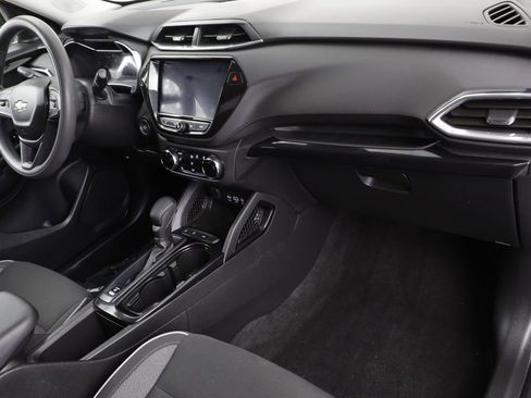 Used 2021 Chevrolet TrailBlazer LT w/ Convenience Package FWD image 20