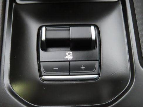 Used 2022 GMC Sierra 1500 Denali image 39