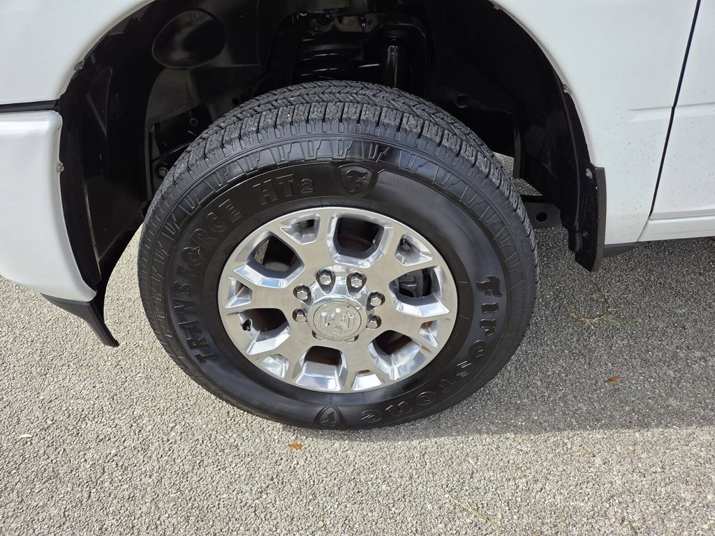 Used 2023 RAM 2500 Laramie AWD/4WD image 11