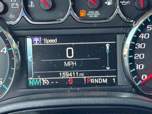 Used 2016 Chevrolet Silverado 2500 High Country w/ Duramax Plus Package AWD/4WD image 27