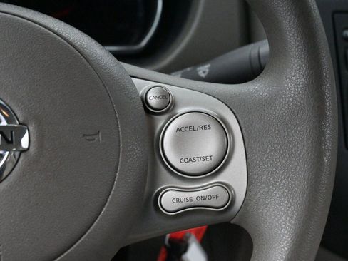 Used 2013 Nissan Versa SV w/ Convenience Pkg image 17