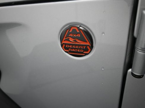 Used 2023 Jeep Gladiator Mojave image 48