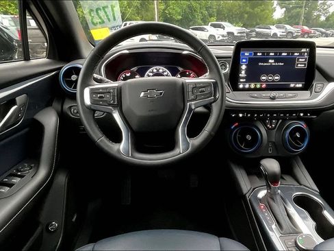 Used 2024 Chevrolet Blazer RS w/ LPO, Floor Liner Package FWD image 6