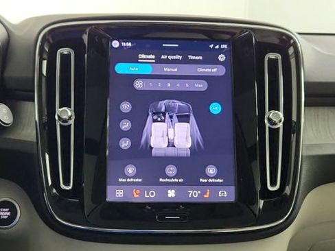 Certified 2026 Volvo XC40 B5 Ultra w/ Climate Package AWD/4WD image 58