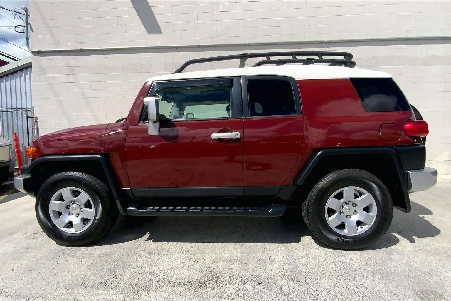 Used 2010 Toyota FJ Cruiser 4WD w/ Upgrade Pkg 2 image 3