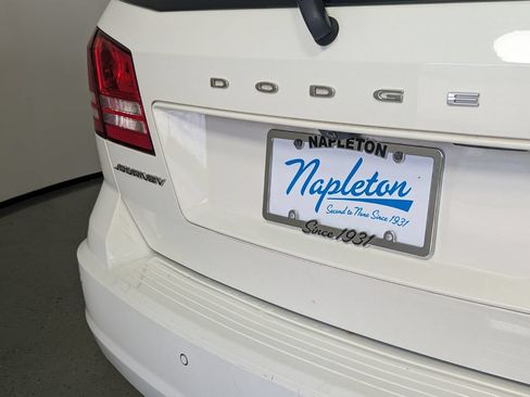 Used 2020 Dodge Journey SE w/ SE Popular Equipment Group FWD image 7