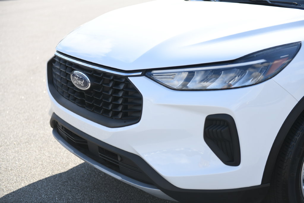 Used 2025 Ford Escape Active FWD image 5