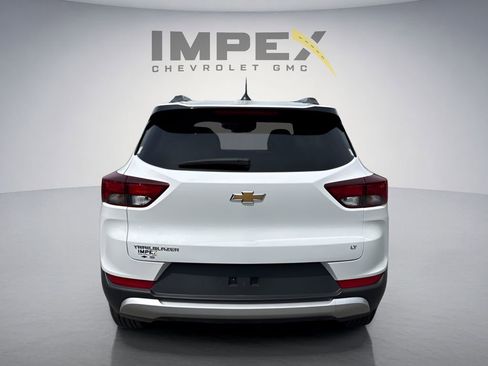 Used 2025 Chevrolet TrailBlazer LT FWD image 4