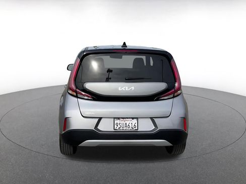Used 2025 Kia Soul LX w/ LX Technology Package image 12