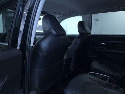 Certified 2025 Toyota Grand Highlander AWD image 19