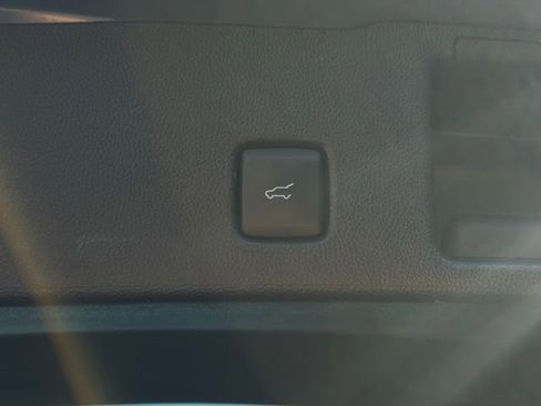 Used 2023 Ford Escape Platinum image 14