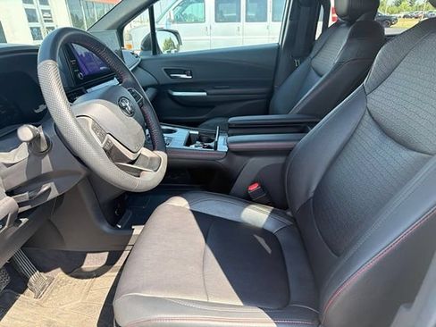 Certified 2025 Toyota Sienna XSE FWD image 5