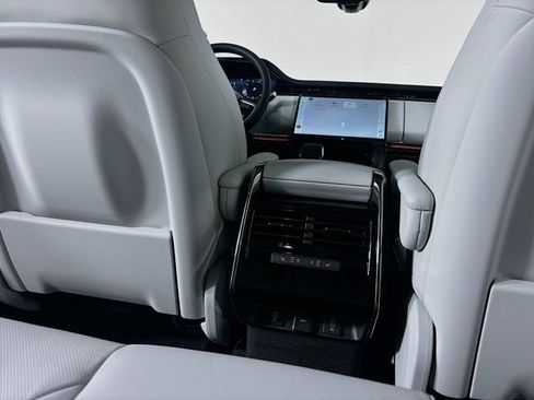 New 2026 Land Rover Range Rover Sport SE AWD/4WD image 24