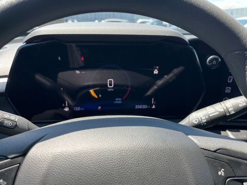 Used 2025 Chevrolet TrailBlazer LT FWD image 39