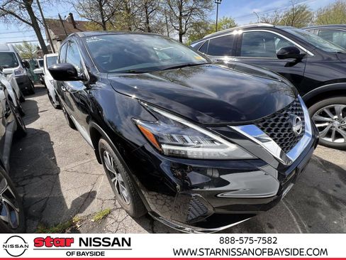 Used 2023 Nissan Murano S image 1