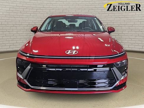 Used 2024 Hyundai Sonata SEL AWD/4WD image 2