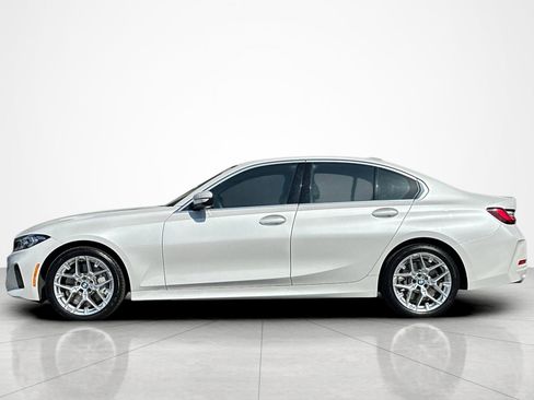 Used 2025 BMW 330i Sedan w/ M Sport Package RWD image 2