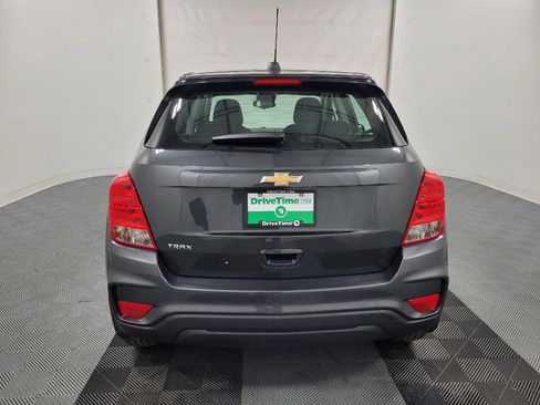 Used 2020 Chevrolet Trax LS w/ LPO, Protection Package FWD image 6