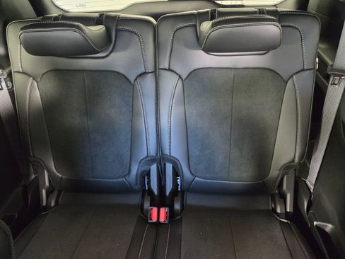 New 2025 Jeep Grand Cherokee L Laredo RWD image 9