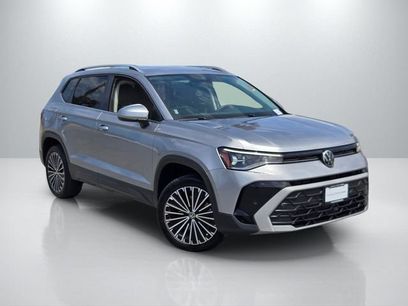 Used 2025 Volkswagen Taos SE