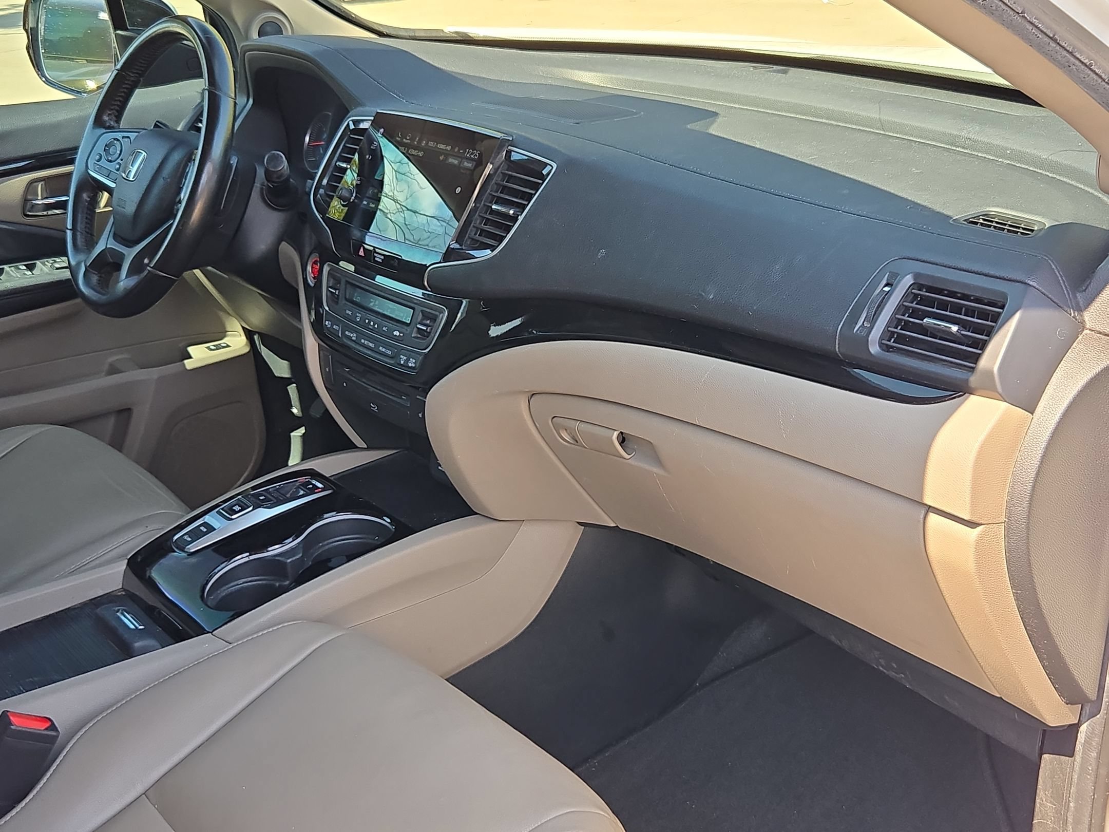Used 2021 Honda Pilot Touring image 29