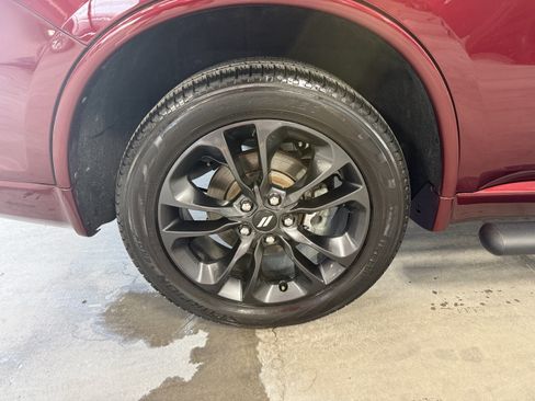 Used 2025 Dodge Durango GT AWD/4WD image 7
