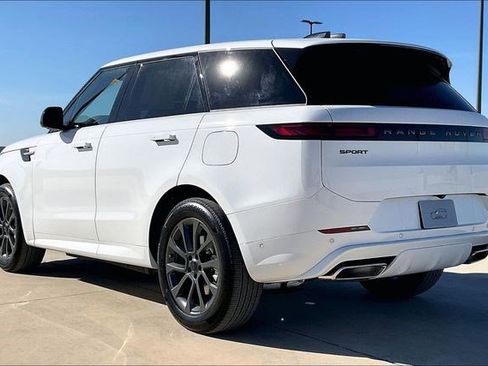 New 2026 Land Rover Range Rover Sport Dynamic SE image 3
