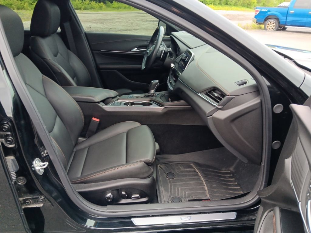 Used 2025 Cadillac CT4 Sport AWD/4WD image 37