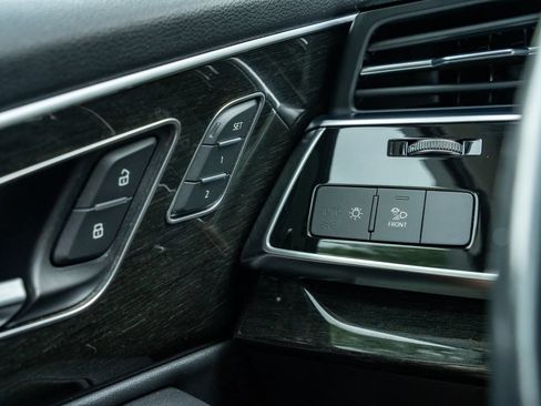 Used 2022 Audi Q7 3.0T Premium Plus AWD/4WD image 28
