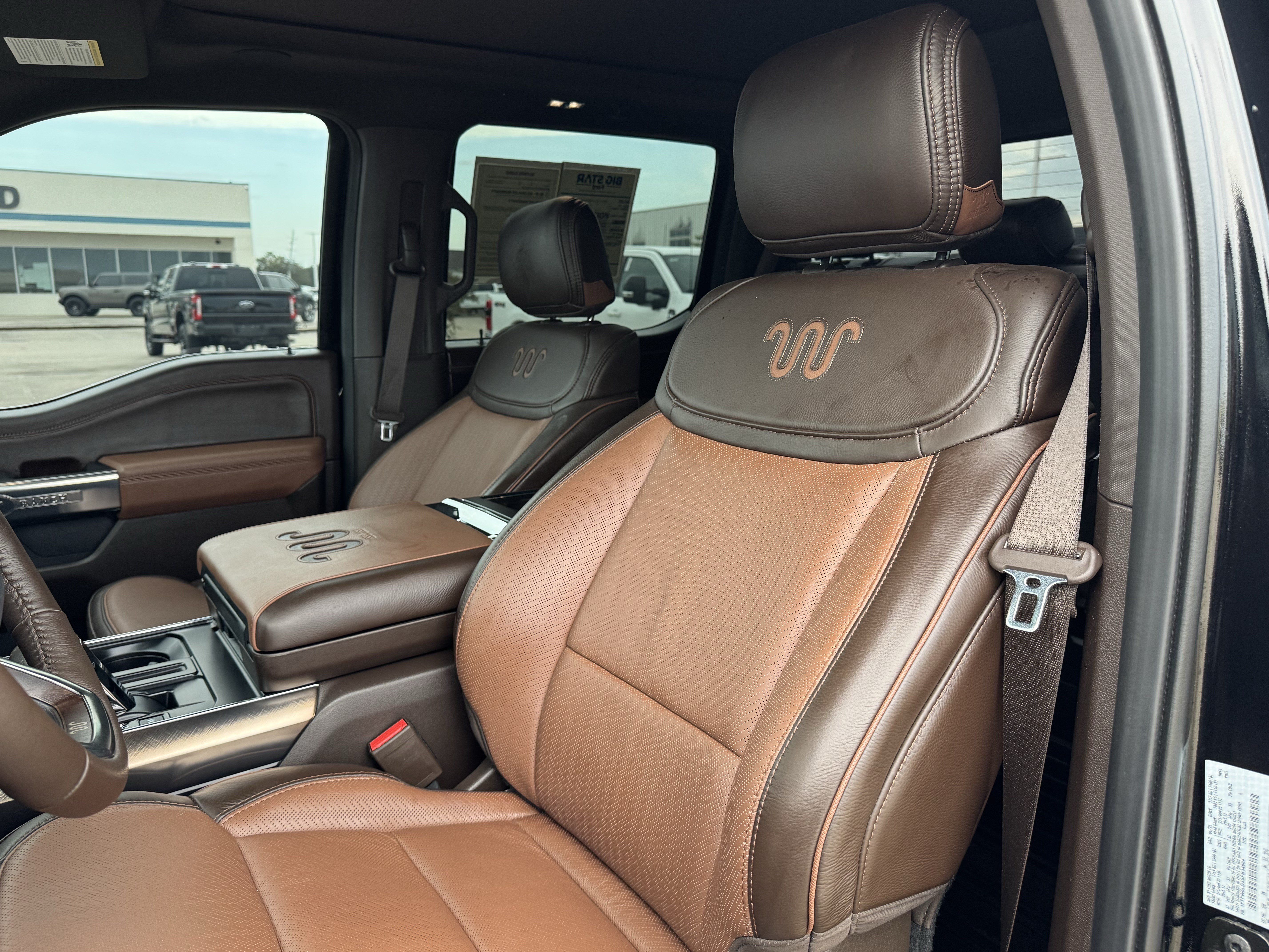 Used 2025 Ford F150 King Ranch w/ FX4 Off-Road Package AWD/4WD image 16