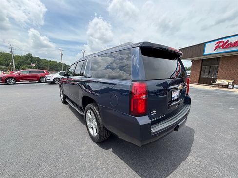 Used 2017 Chevrolet Suburban LT AWD/4WD image 4