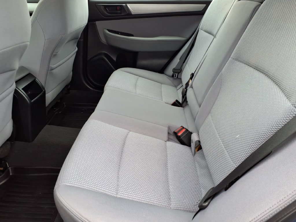 Used 2019 Subaru Outback 2.5i AWD/4WD image 15