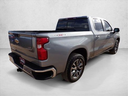 Used 2024 Chevrolet Silverado 1500 LT AWD/4WD image 4