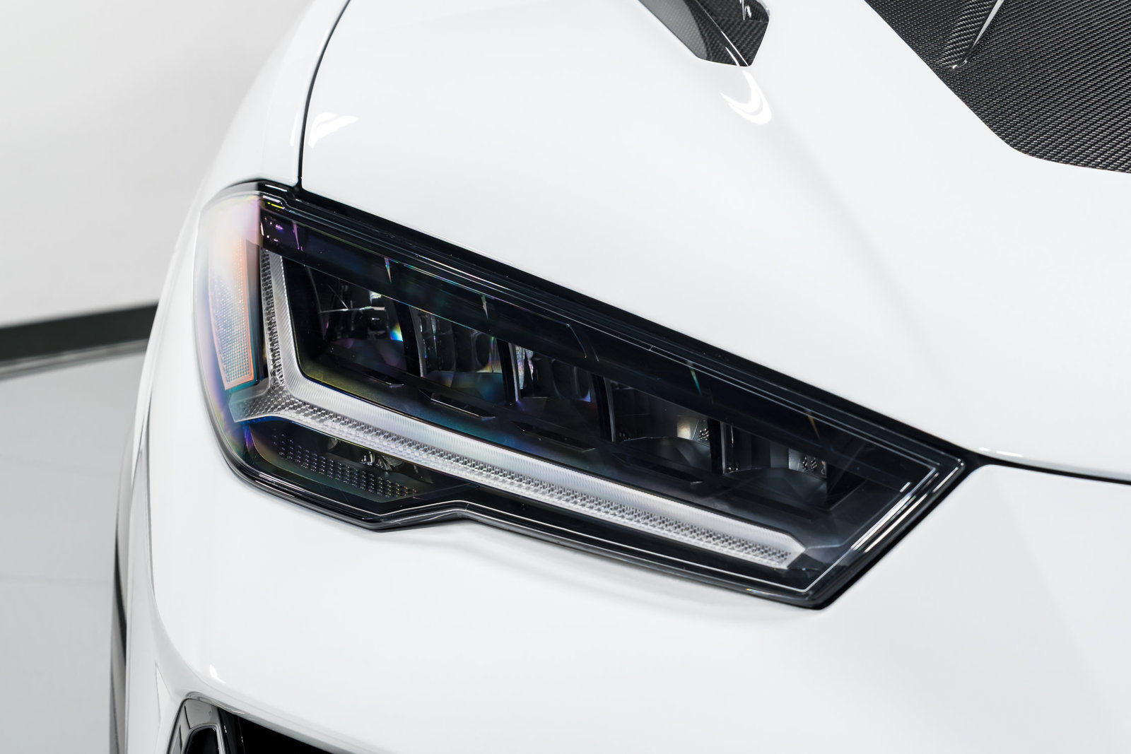 Used 2024 Lamborghini Urus Performante AWD/4WD image 47