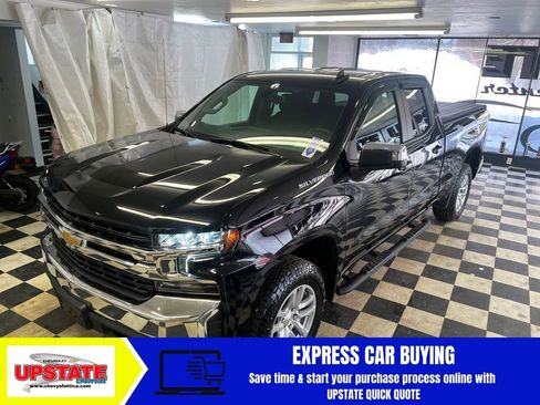 Used 2021 Chevrolet Silverado 1500 LT w/ Convenience Package II image 4