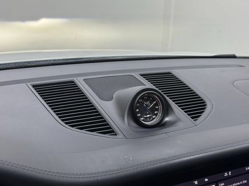 Used 2022 Porsche Macan S w/ Premium Package Plus AWD/4WD image 26