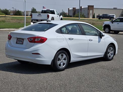 Used 2016 Chevrolet Cruze LS FWD image 35
