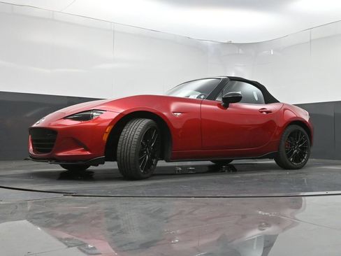 Used 2016 MAZDA MX-5 Miata Club w/ Brembo/BBS Package image 22