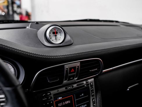 Used 2005 Porsche 911 Carrera S image 13