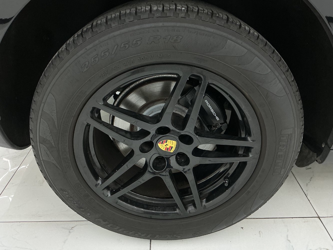Used 2018 Porsche Macan AWD/4WD image 50