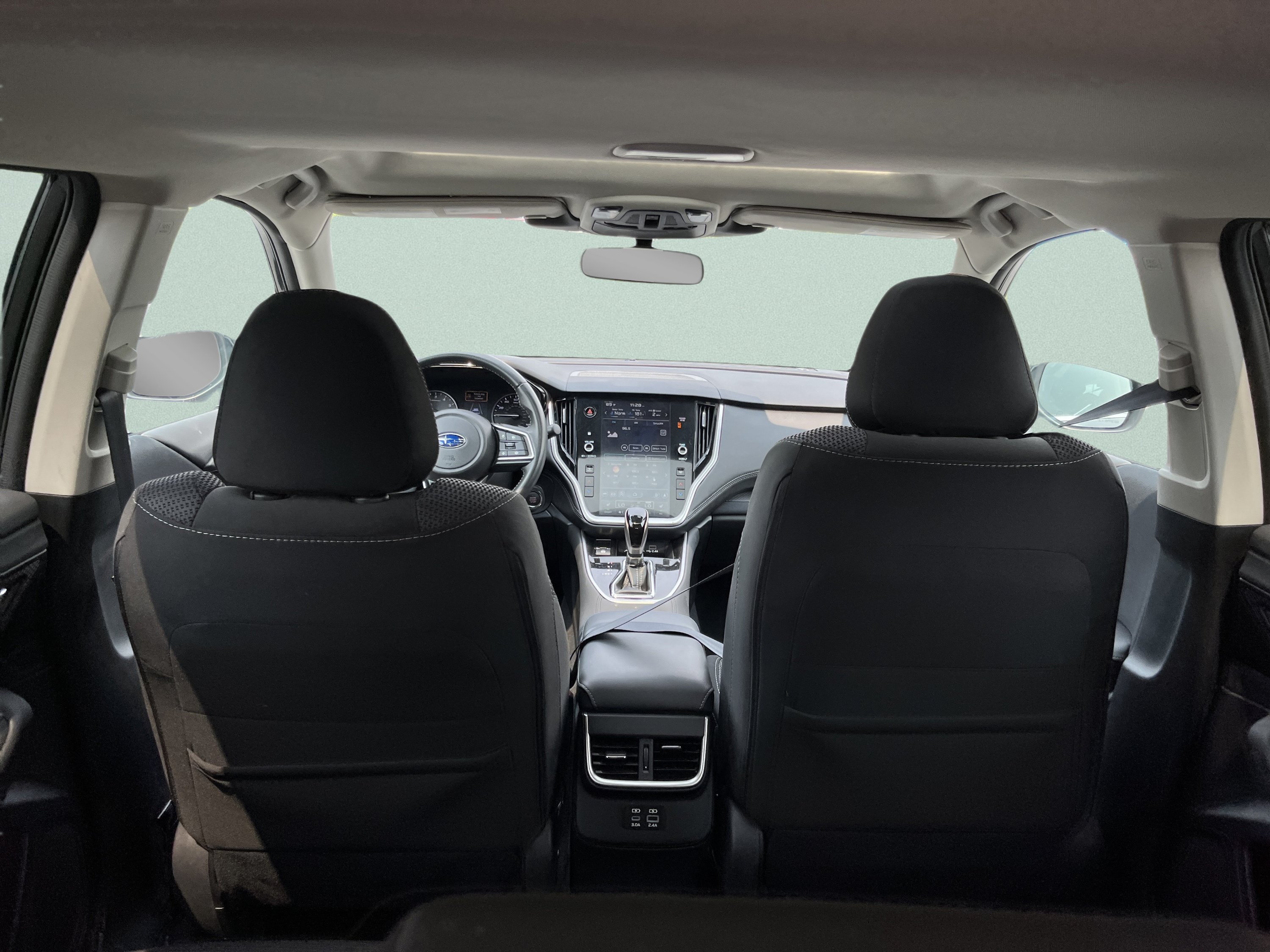 Used 2025 Subaru Outback Premium AWD/4WD image 11