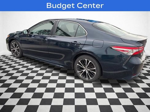 Used 2018 Toyota Camry SE w/ Moonroof Package FWD image 32