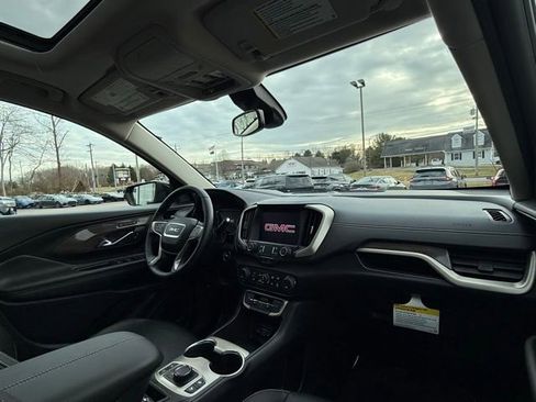 Used 2023 GMC Terrain Denali w/ Black Diamond Edition image 26