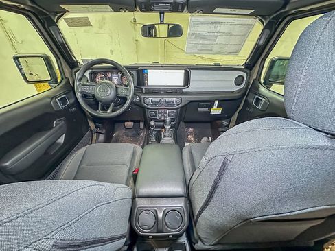 New 2026 Jeep Gladiator Sport image 20