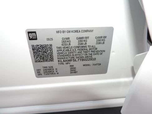 Certified 2026 Buick Encore GX Avenir w/ Avenir Technology Package FWD image 20