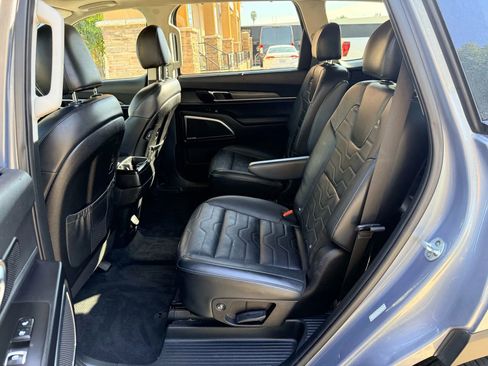 Used 2021 Kia Telluride SX w/ SX Prestige Package image 13